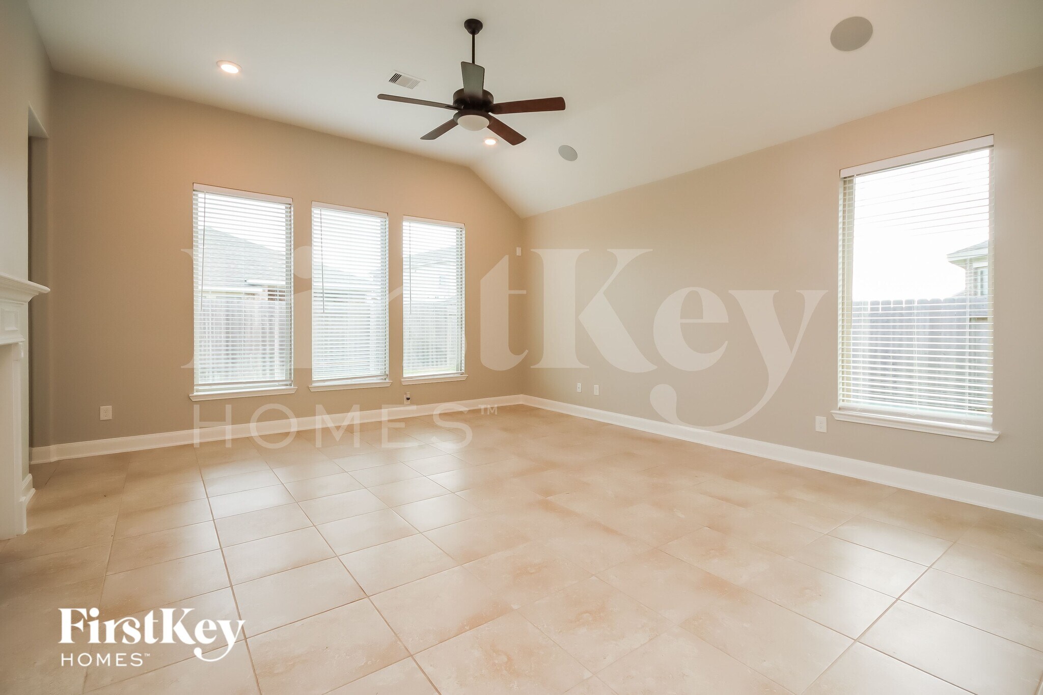 Building Photo - 8723 Jonquil Dr