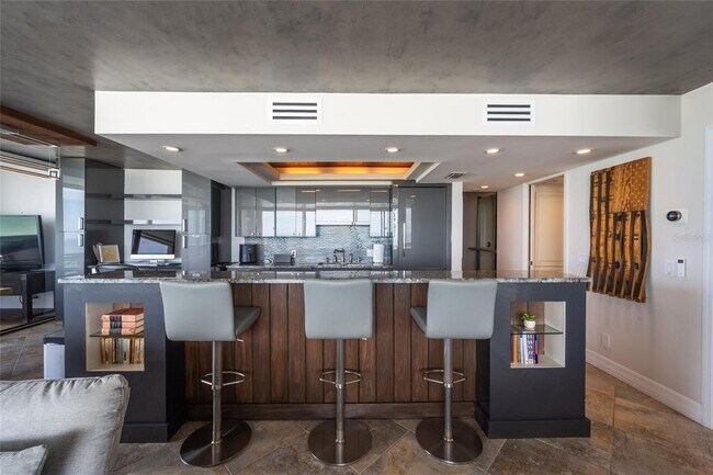 Building Photo - 5400 Ocean Blvd