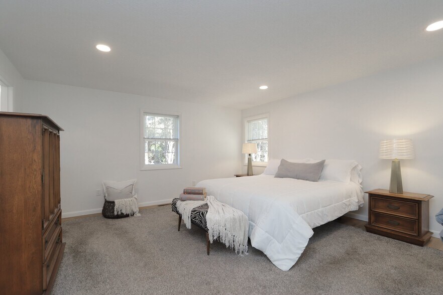 Building Photo - 159 Redfern Dr