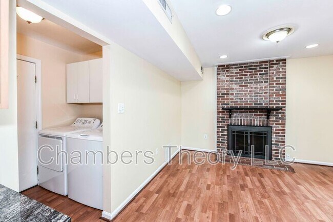 Building Photo - 8834 Sweet Gum Pl