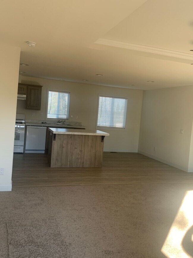 Building Photo - Magalia Home for rent, 3bed 2bath, enclose...