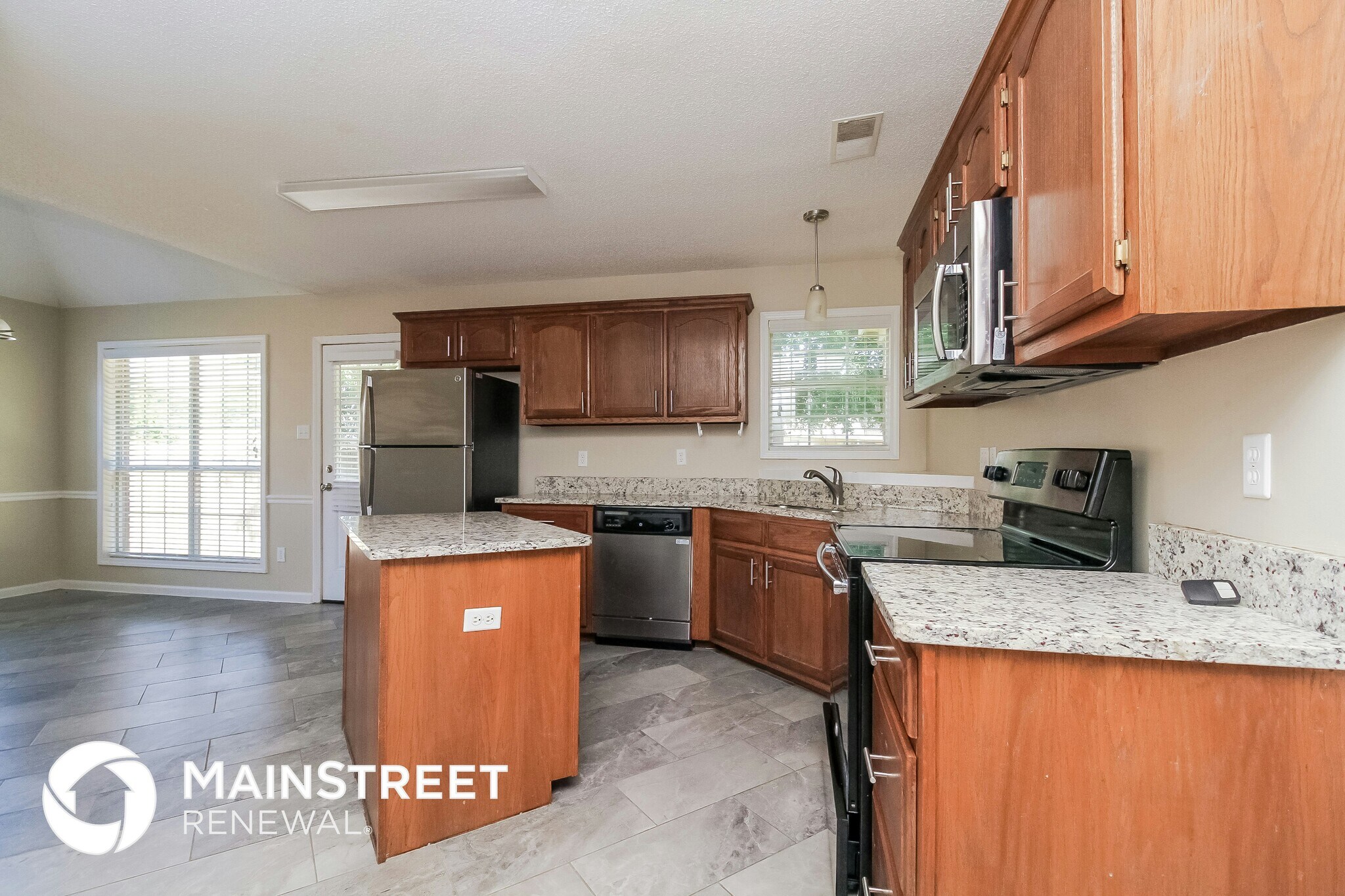 Building Photo - 10104 Fox Chase Dr