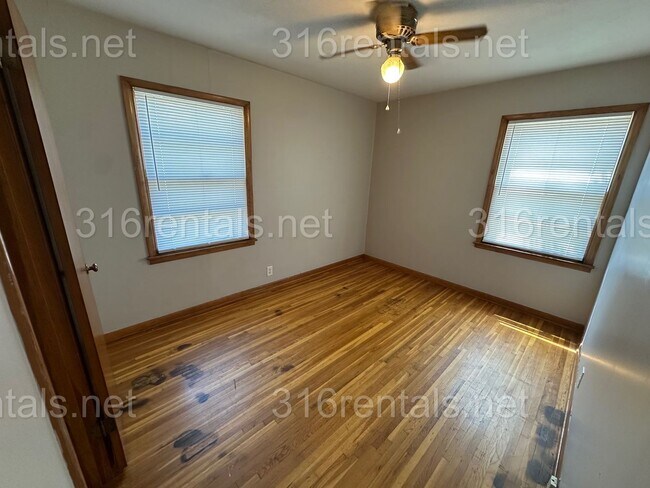 Building Photo - 3114 W Dora St