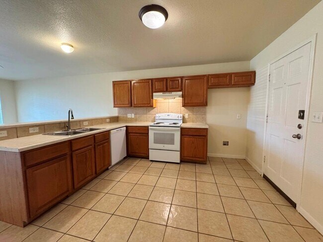 Building Photo - 7309 Ritchie Dr