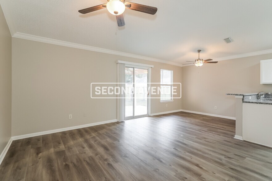 Building Photo - 714 Calico Jack Way