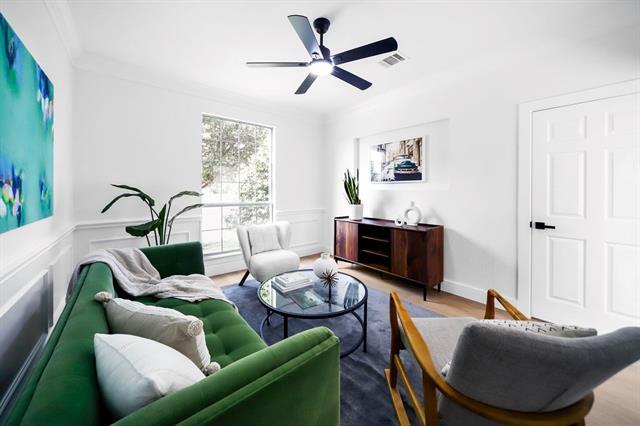 Building Photo - 7505 Larchmont Dr