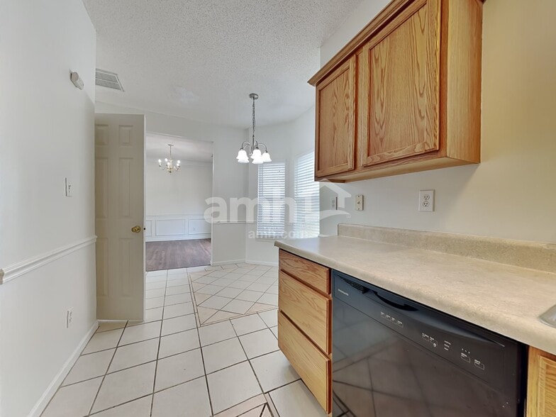 Building Photo - 214 Long Creek Pky