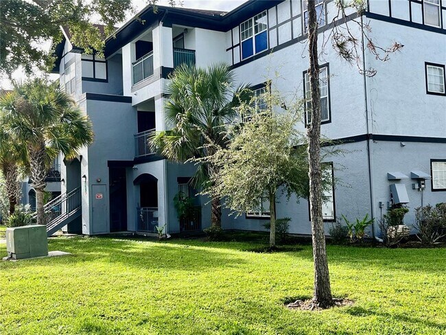 Building Photo - 3700 Castle Pines Ln