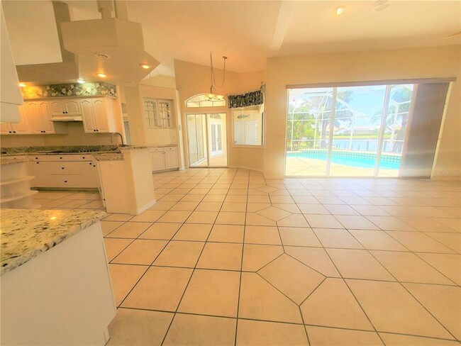 Building Photo - 315 Caicos Dr