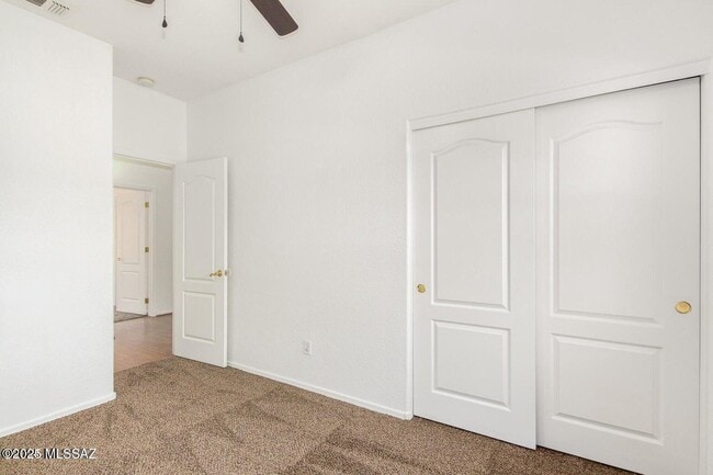 Building Photo - 9162 N Treasure Mountain Dr