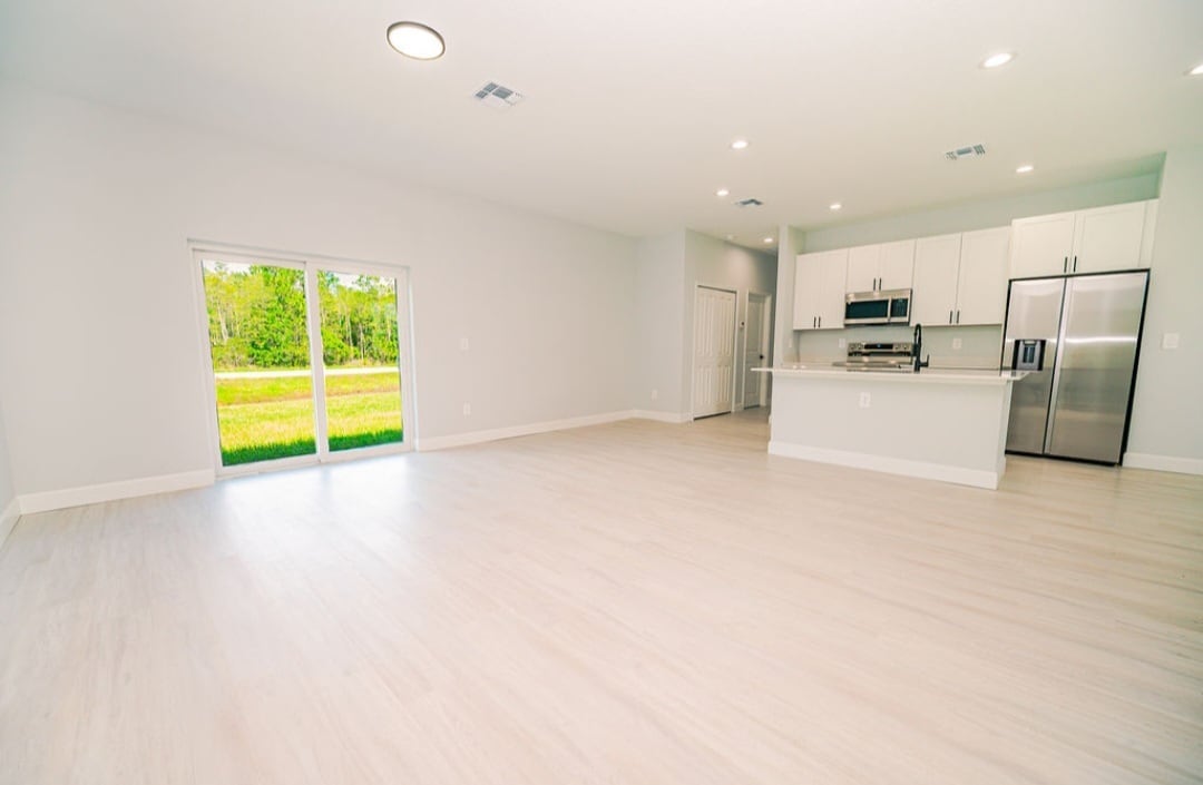 Building Photo - 1103 Saint Tropez Ct
