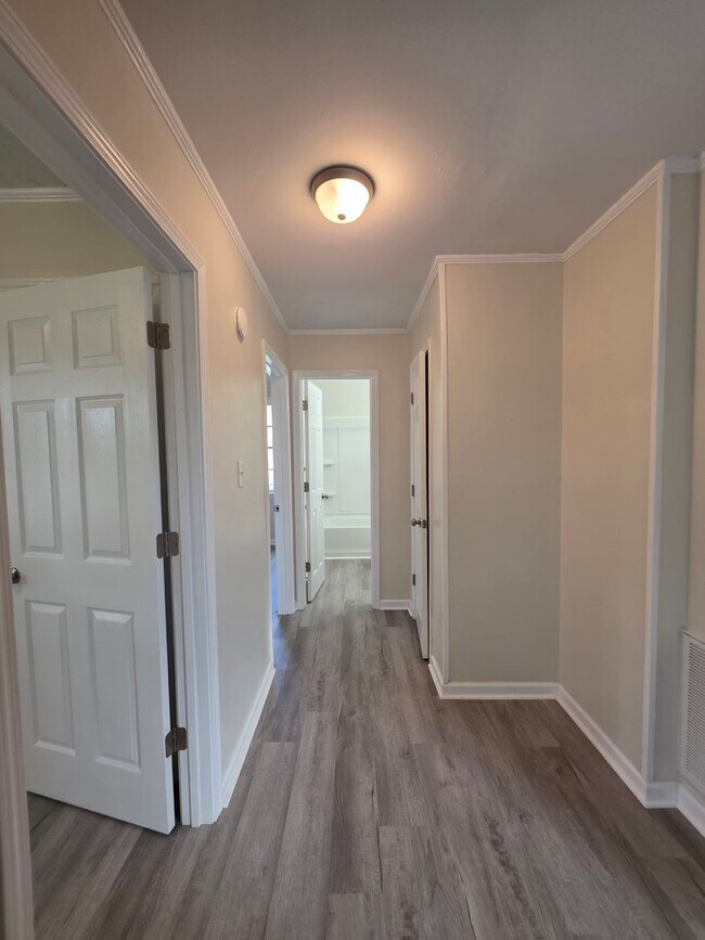 Building Photo - 2266 Onslow Dr