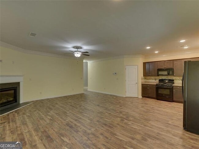 Building Photo - 329 Turtle Creek Dr
