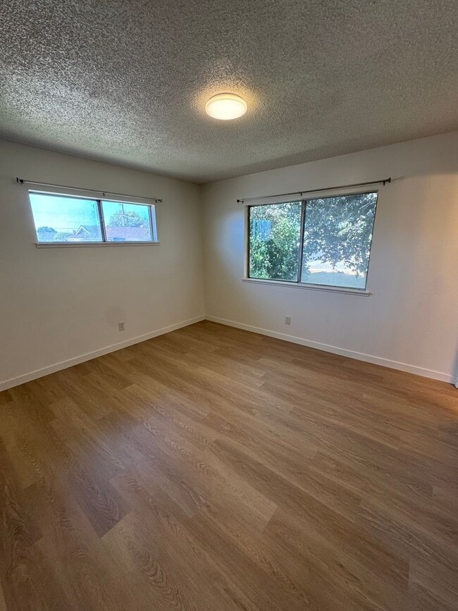 Building Photo - Fully Renovated Home in Lompoc