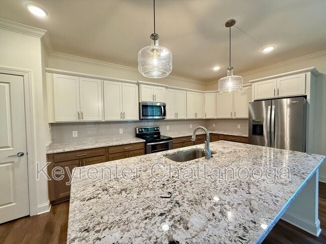 Building Photo - 7183 Mercedes Ln
