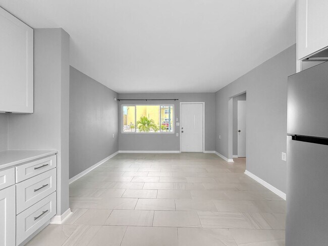 Building Photo - 17615 Lee Ave