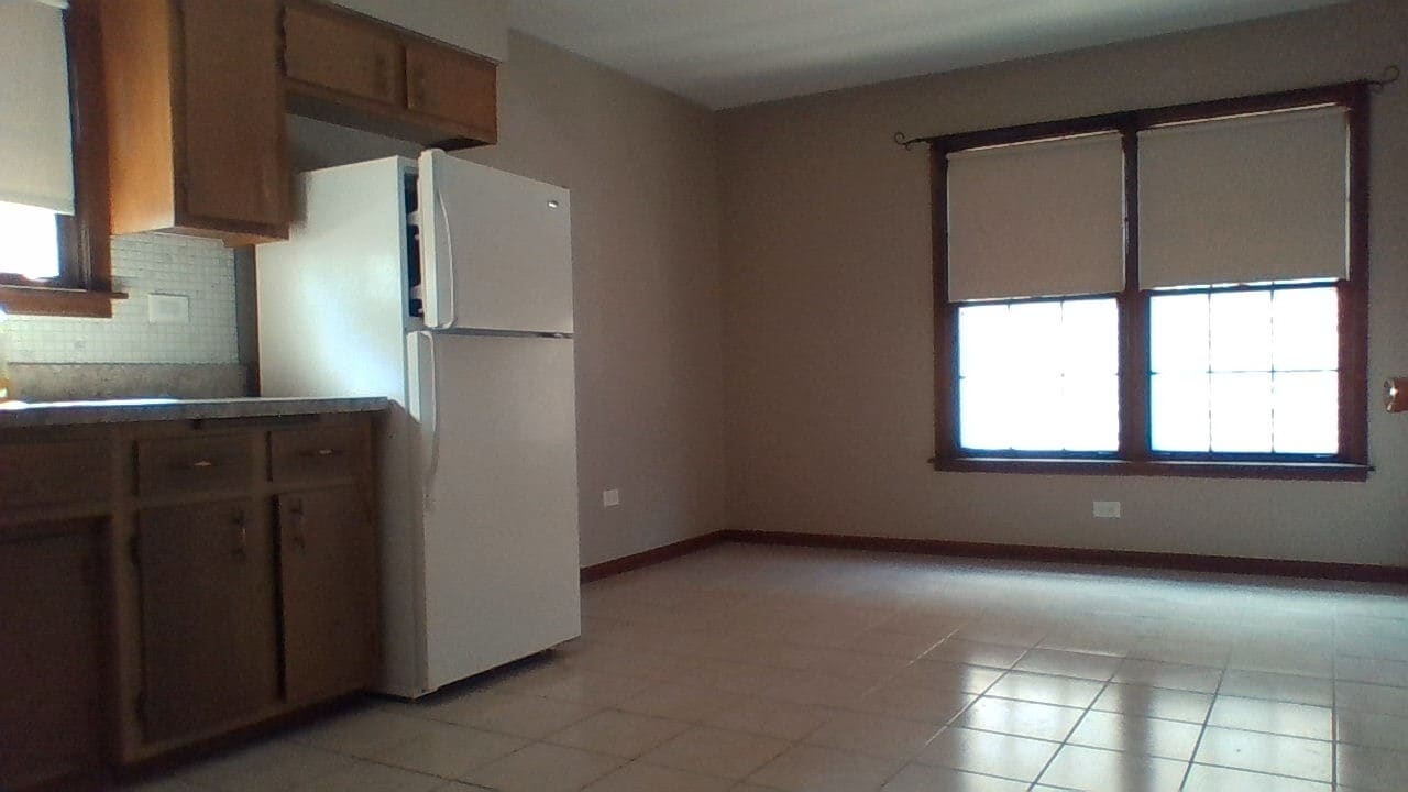 Eat-in Dinette Area - 2214 N 74th Ct
