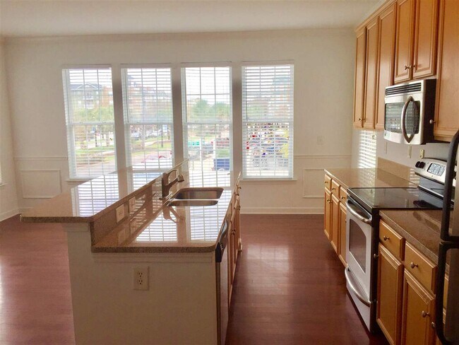 Building Photo - 2954 Yancey Way