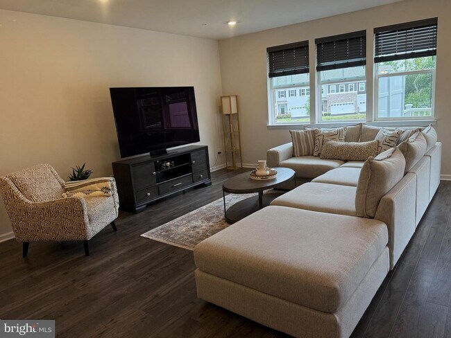 Building Photo - 15 Egret Way
