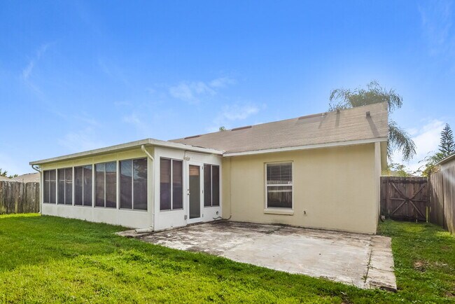 Building Photo - 183 Brightview Dr