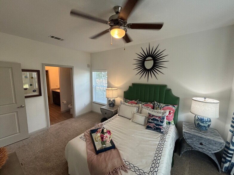 Building Photo - 1271 Sadler Drive