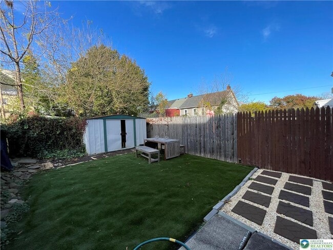 Building Photo - 735 2nd Ave