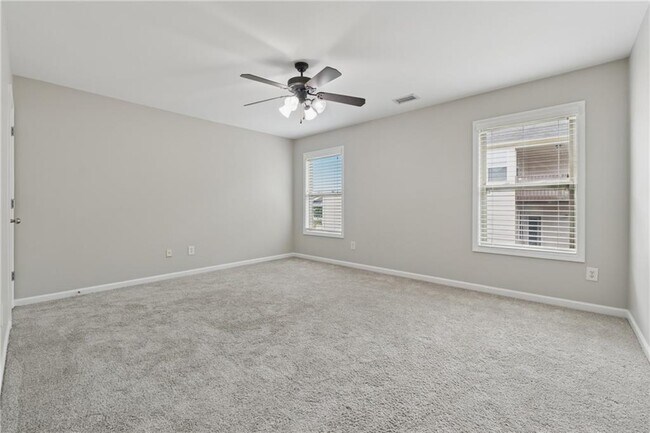 Building Photo - 3080 Whitfield Ave