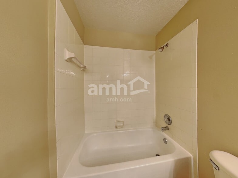 Building Photo - 11514 Pineloch Loop