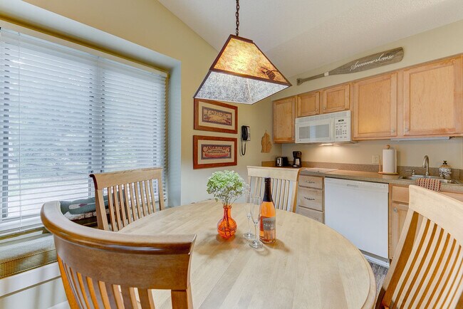 Building Photo - 5705 Creeks Crossing N
