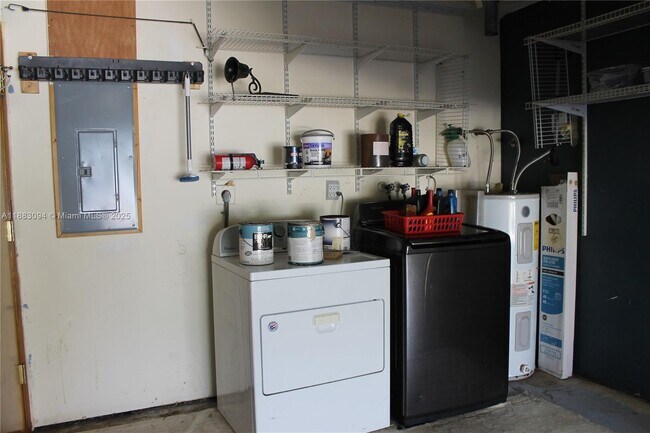 Building Photo - 4166 Caesar Cir