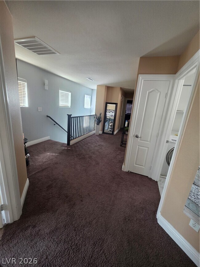 Building Photo - 7180 N Campbell Rd