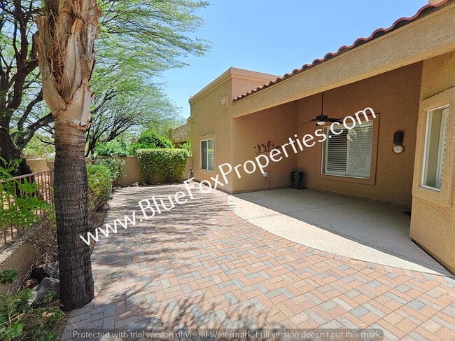 Building Photo - 12628 N Running Coyote Dr
