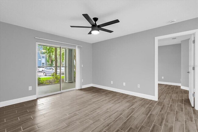 Building Photo - 2533 Grassy Point Dr