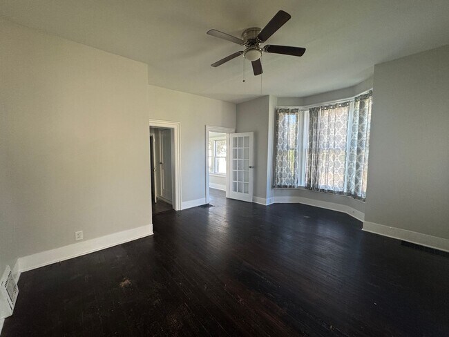Building Photo - 302-304 Lenox Ave
