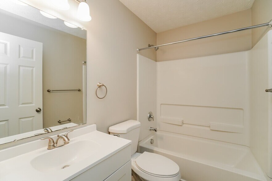 Building Photo - 3827 Winding Twig Dr