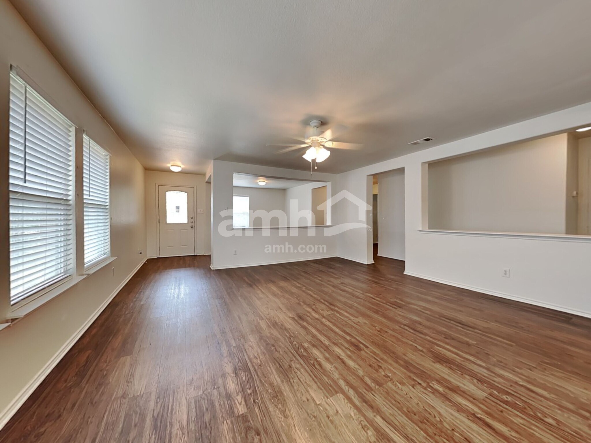 Building Photo - 1352 N Cozumel St
