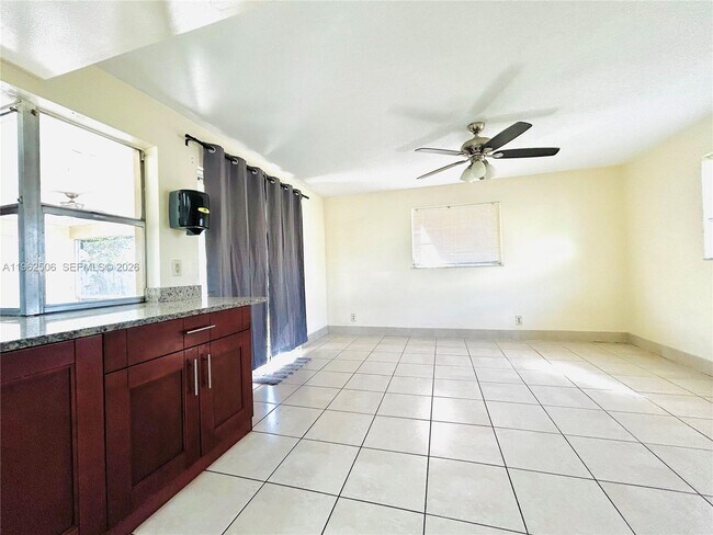 Building Photo - 6624 NW 2nd St