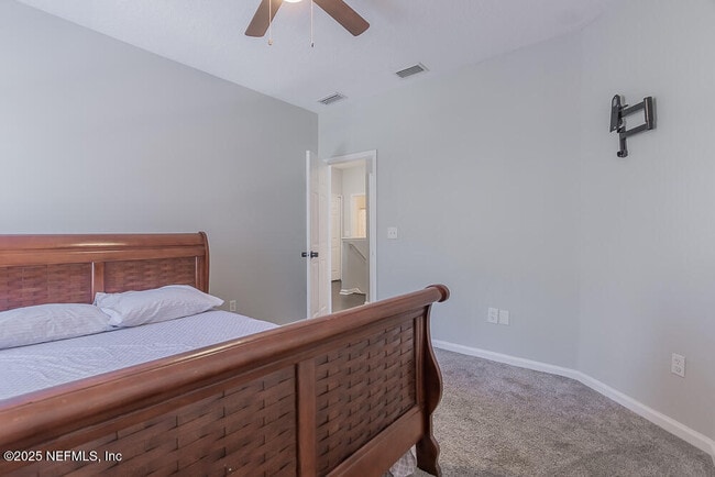 Building Photo - 3892 Summer Grove Way N