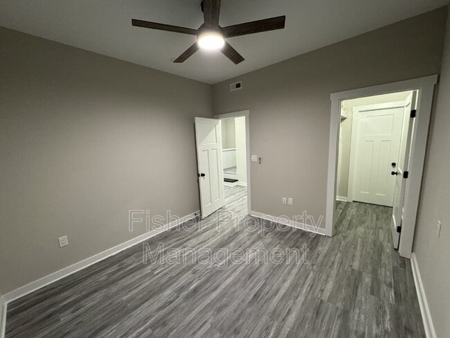Building Photo - 615 Albemarle St