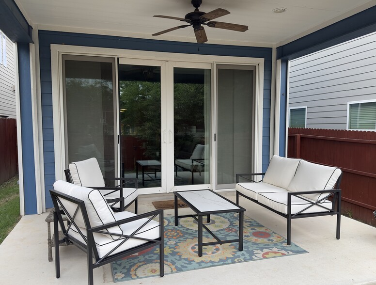 Building Photo - 509 Elmhurst Ave