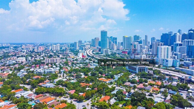 Building Photo - 420 SW 15th Rd