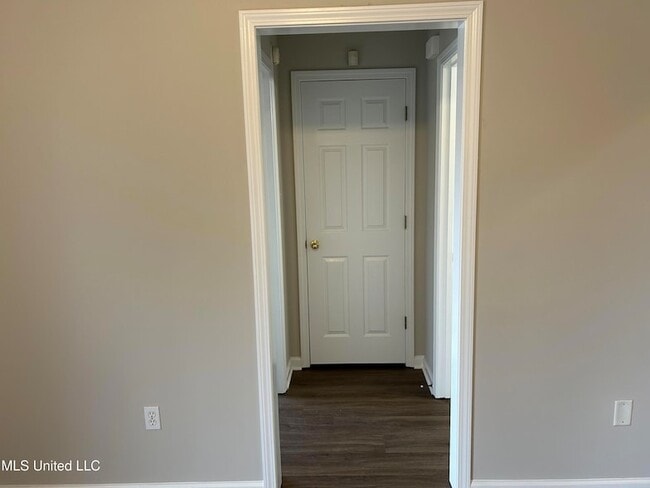 Building Photo - 5371 Bradley Dr