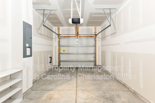 Building Photo - 1305 Scarlett Maple St
