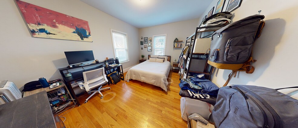 Building Photo - 23 Tufts St