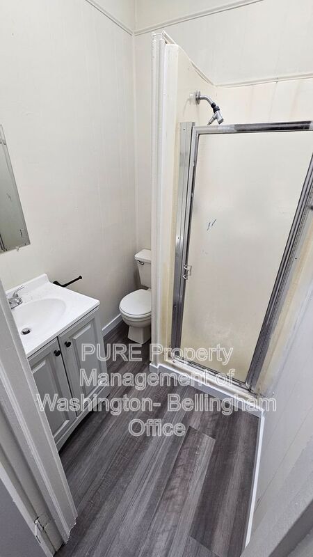 Building Photo - 628 E Fairhaven Ave