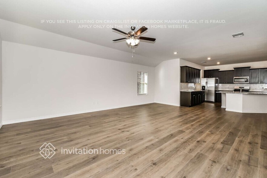 Building Photo - 7408 Seton Pl