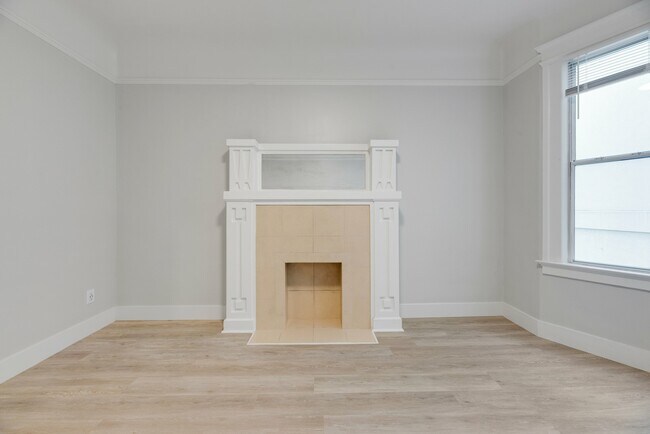 Building Photo - 1650 California St