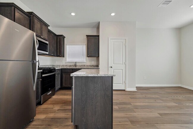 Building Photo - 408 Mystic Slopes Dr