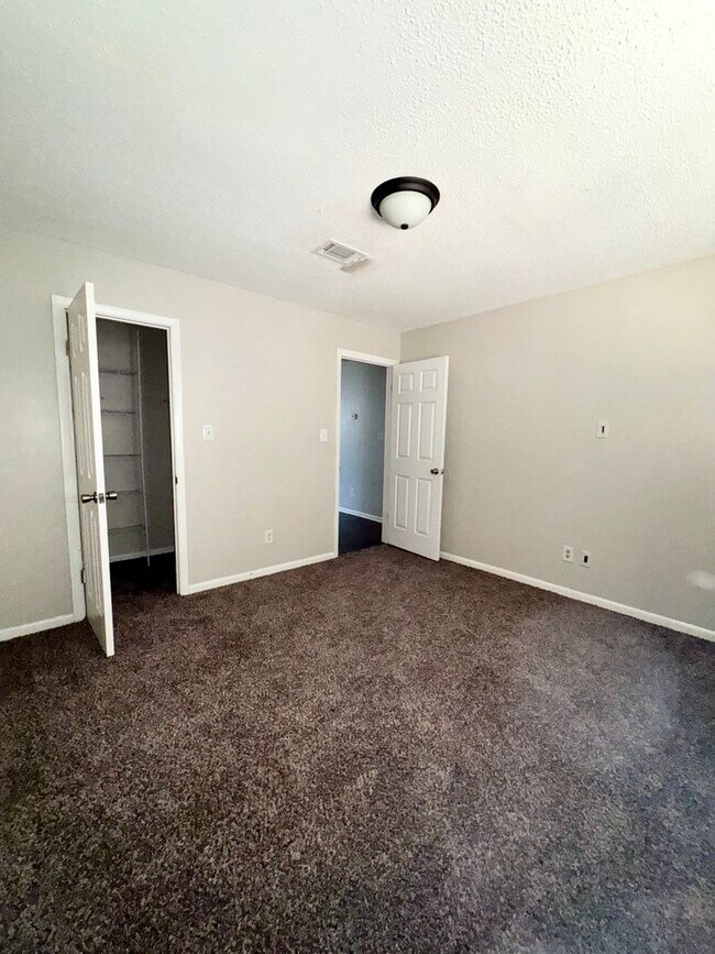 Building Photo - Cozy Living in a Quiet Augusta Community
