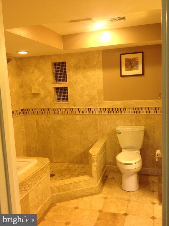 Building Photo - 3412 Ramsgate Terrace